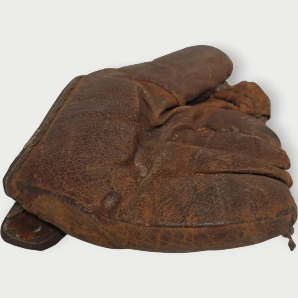 Vintage Antique Leather Baseball Catcher's Mitt Glove – Buckle Back 826